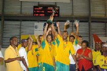 Volley-ball : Coupe des Clubs Champions de l'Océan indien 2004-Beau Vallon, force 4 !