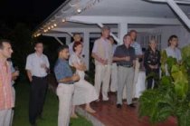 M. Faye, en compagnie du Ministre Ronny Jumeau (photo droite), adresse les invités