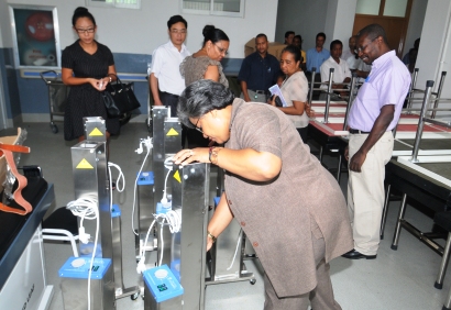 Final checks before Anse Royale hospital is used
