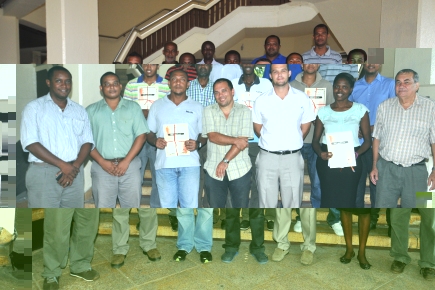 The surveyors in a souvenir picture – with PS Lionnet, Professor Fernandes and senior MLUH officials –  after they got their certificates