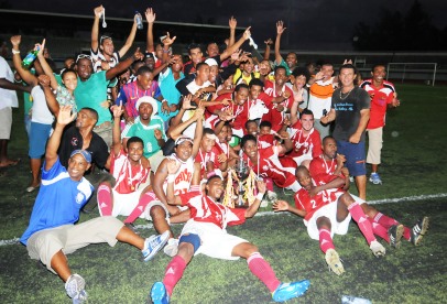Anse Reunion lift Land Marine Cup-Football
