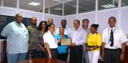 Seychelles gets award for complying with treaty to protect ozone layer-‘Team work key to every success,’ says minister