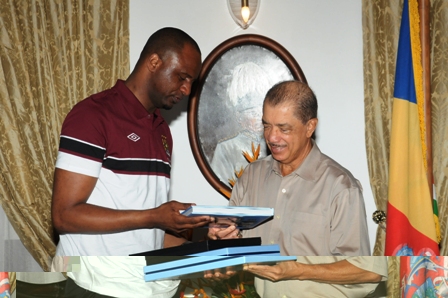 Former soccer star Patrick Vieira calls on President James Michel-• Offers autographed Blues shirt