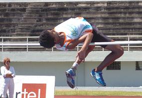 Athlétisme : Championnats d'Afrique Australe juniors-Etienne, champion du saut en hauteur