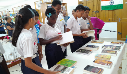 Indian High Commission donates books to Mont Fleuri secondary school