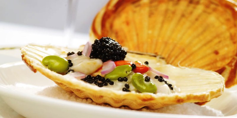 the Confrerie de la Chaine des Rotisseurs