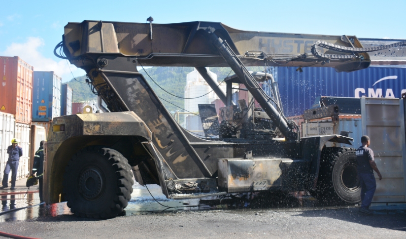 Panic as Hyster container handler causes fire at New Port -Archive ...