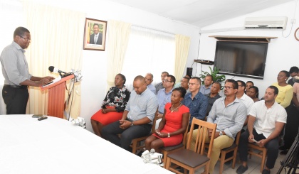 8 municipal waste collectors sign new contract