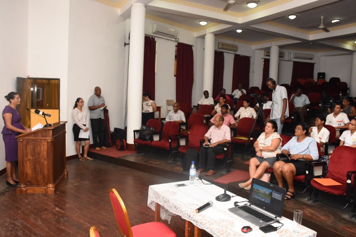 Students, teachers learn more on energy efficiency, renewable energy