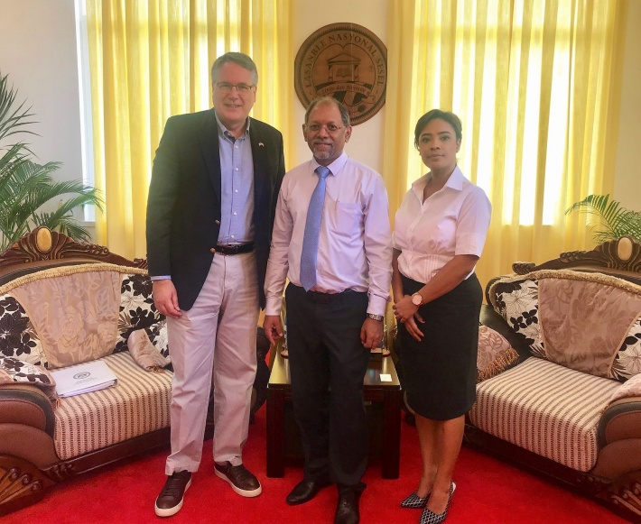 US ambassador calls on National Assembly leaders