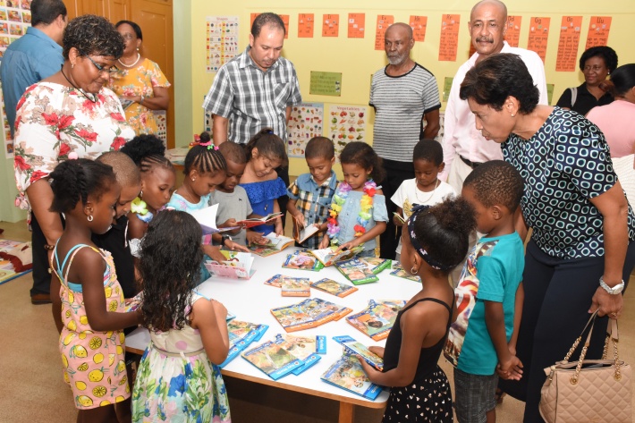 Anse Aux Pins pupils gifted with reading centre on Children’s Day