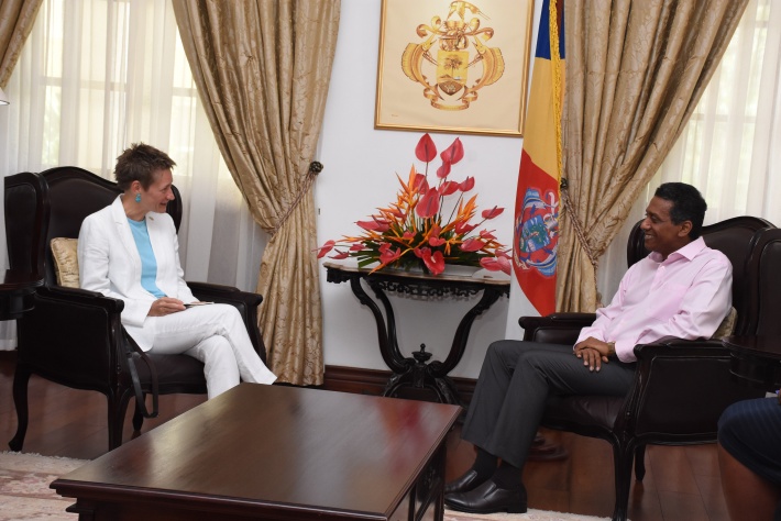 British High Commissioner Röhsler bids farewell to President Faure