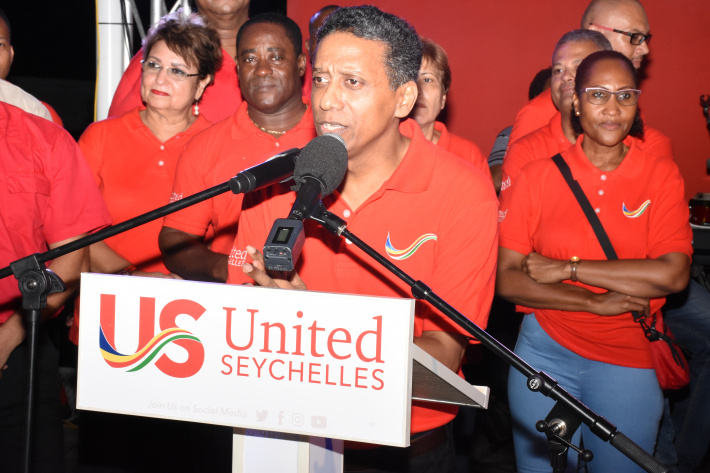 US presidential candidate Faure addresses supporters for first time