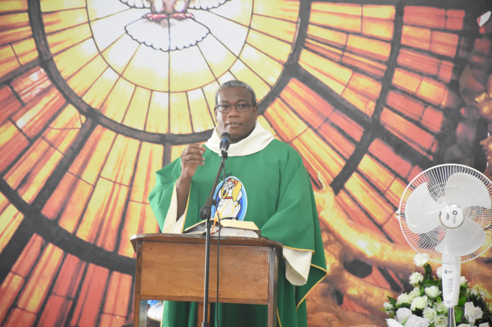 Special mass wraps up cancer awareness activities