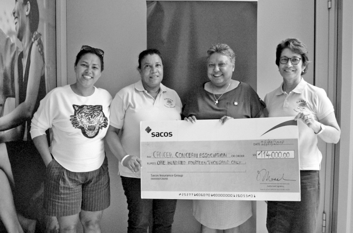 Sacos sponsors the ‘Brave the Shave’ event of the Cancer Concern Association on Praslin