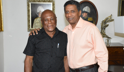 President Faure congratulates legendary singer John Wirtz for his contributions to local music