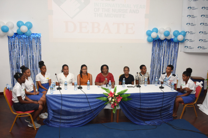 Secondary students debate about nursing profession