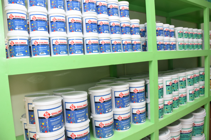 Customise your paint colours at Color Plus