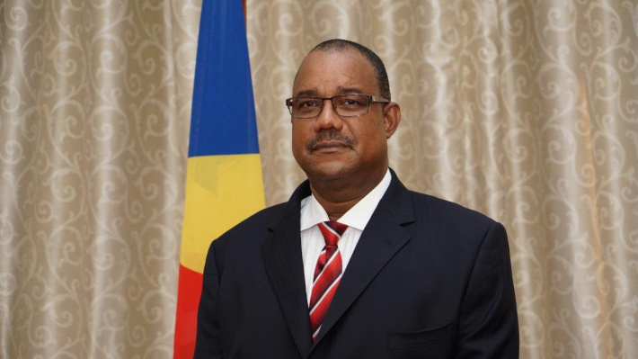 Secretary of state for Apdar resigns