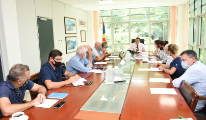 Foreign Affairs and Tourism Sylvestre Radegonde meets SHTA team