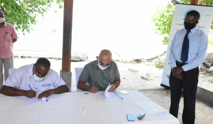Communities to co-manage protected marine areas