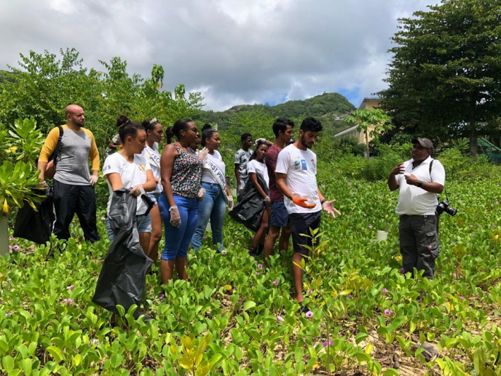Futuro Sports Sesel partners with SYAH Seychelles for an educational workshop and clean-up activity