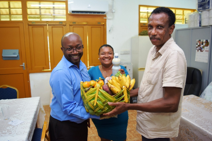 ‘Professional centres to function like a business’