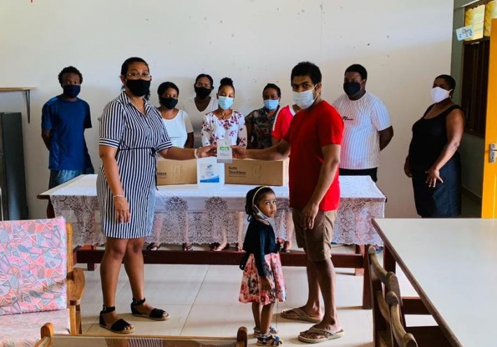 Enjoy Supermarket donates hygiene products to Takamaka primary school
