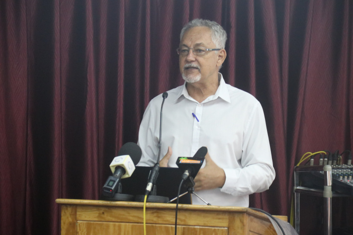 Sea Cucumber 21-22 Pre-Season stakeholders’ session     Fishing vessels  urged to meet  assigned quotas     By Roland Duval   