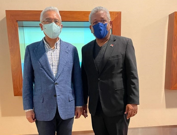 President Ramkalawan meets PM Pravind Jugnauth en route to COP26