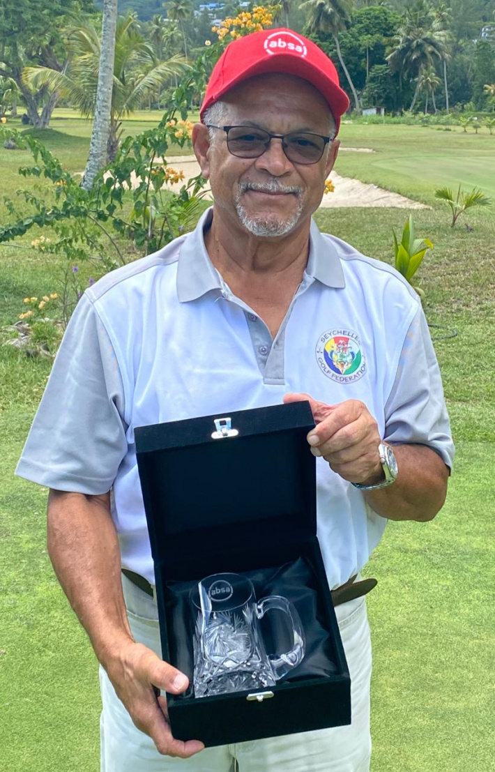 Golf - Eddie Micock blazes the field -Seychelles Nation
