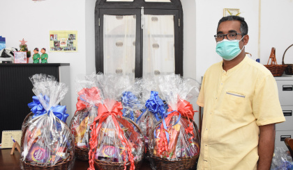 Football federation rewards Family Hospital staff