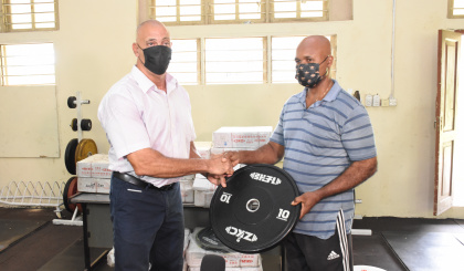 Lifters benefit from weightlifting equipment
