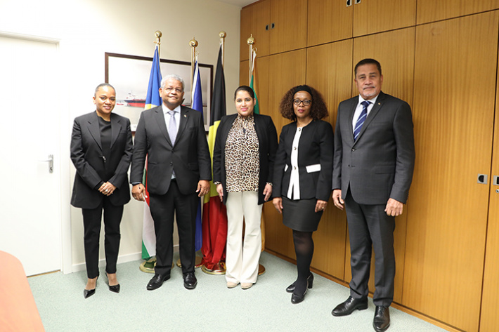 President visits Seychelles’ embassy in Brussels
