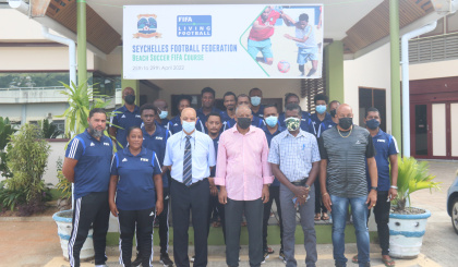 20 referees follow week-long training