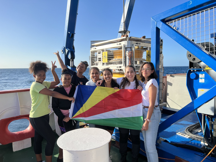 SIF makes milestone deep sea dive in Aldabra Atoll during Monaco Explorations