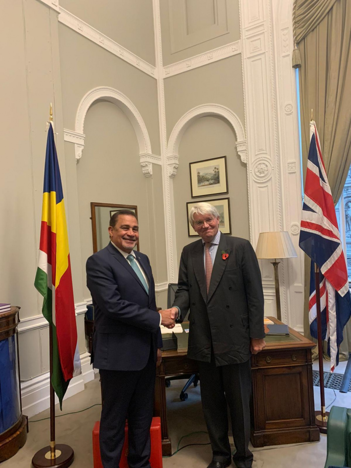 minister-sylvestre-radegonde-meets-rt-hon-andrew-mitchell-seychelles