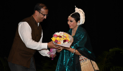 Indian cultural troupe put on dazzling dance performance