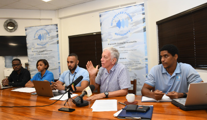 Local fishermen offered possibility to harvest sea cucumber in Mascarene Plateau region