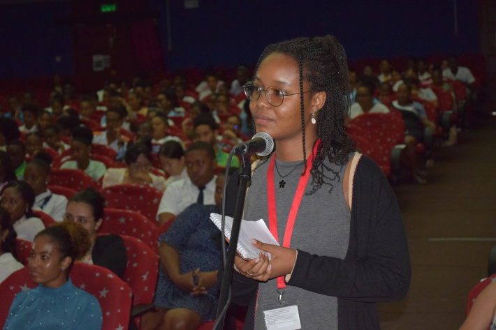 Students engage with ambassadors through UniSey talk