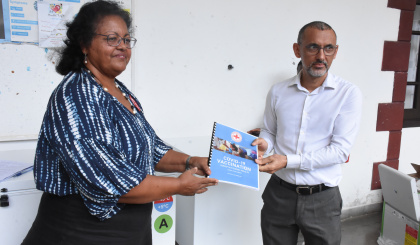 HCA gets donations of vaccine equipment