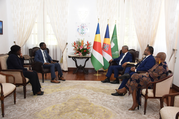 IMF mission chief pays courtesy call on President Ramkalawan   