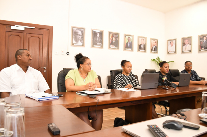 Government entities urge public to use digital payment system