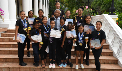 Young dancers call on head of state