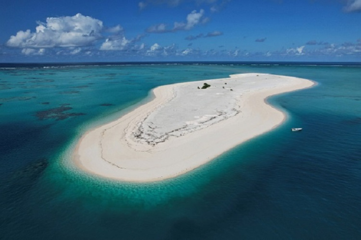 The extraordinary genesis and uncertain destiny of Derrick's Sandbank