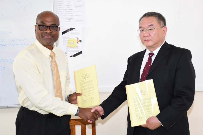 Chinese college pledges to support  Seychelles Institute of Technology     Compiled by Patsy Canaya   