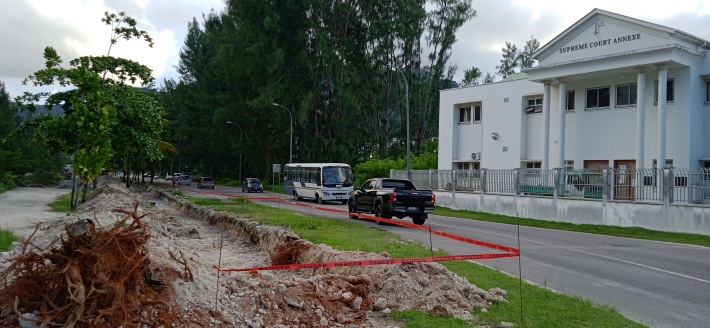 Work starts on new traffic lanes in Ile Du Port