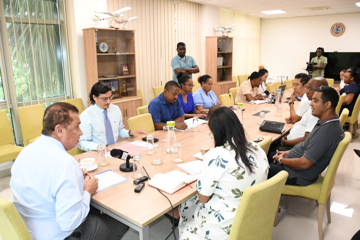 Omnibus Operators Association shares concerns with Minister Radegonde