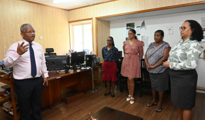 President Ramkalawan visits Public Service Bureau