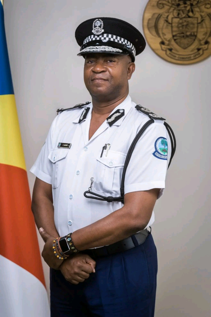 ‘Annou akey sa nouvo lannen avek en nouvo lenerzi e en vizyon pour en Sesel pli an sekirite’